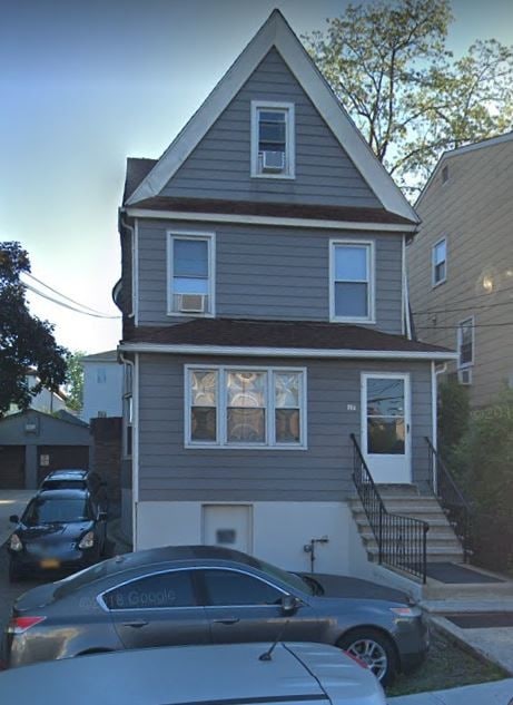 Building Photo - 17 Ferndale St