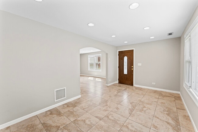 Foto del edificio - 2916 Oakwood Ave