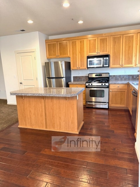 Foto del edificio - 22810 SW Forest Creek Dr