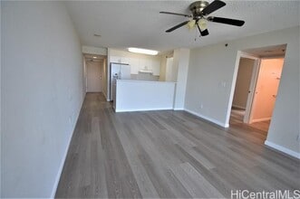 Building Photo - 1448 Young St
