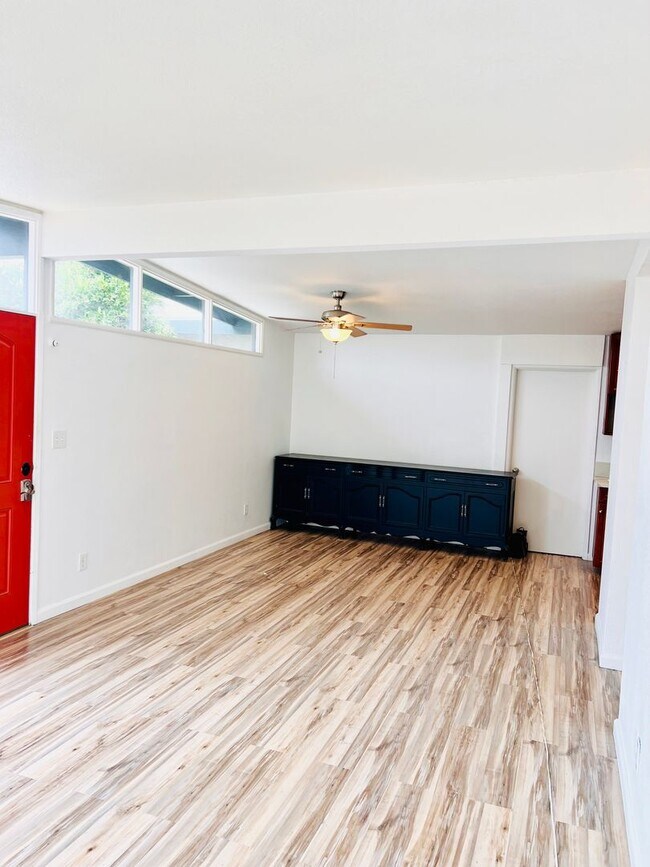 Foto del edificio - Mid Century Bungalow in prime Clairemont location!