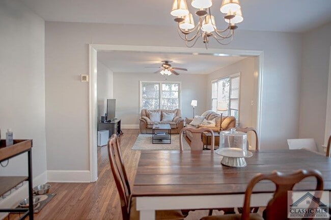 Photo - 129 Westover Dr House