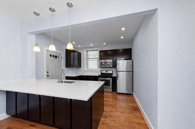 Foto del edificio - 4912 N Washtenaw Ave