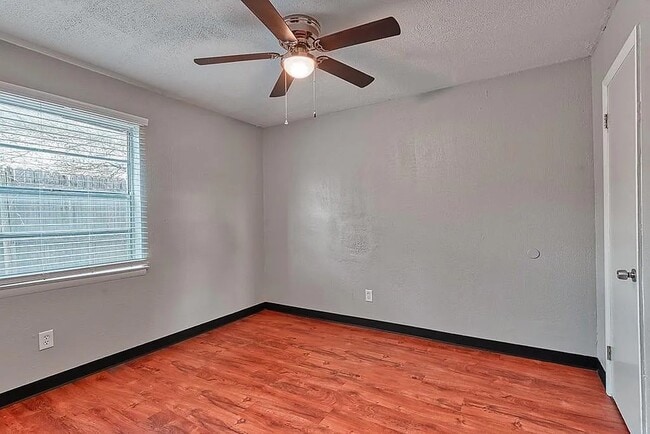 Building Photo - 2707 NW 36th St