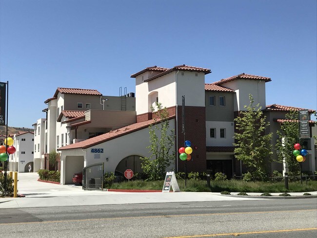 Foto del edificio - 4862 Cochran St