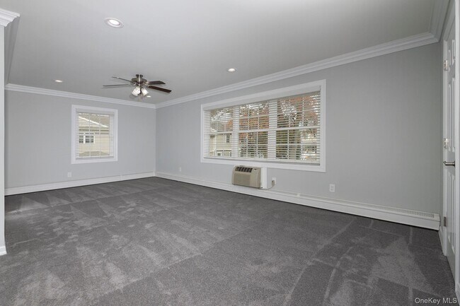 Building Photo - 55 Fairfield Way