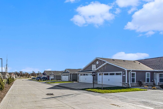 Apartments with Attached Garages - Redwood Aurora