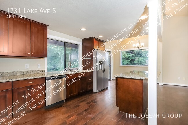 Foto del edificio - 1731 Lake Ave S