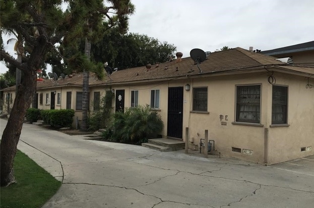 Primary Photo - 10727-10739 Barlow Ave