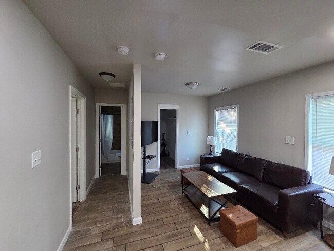 Foto del edificio - 2793 Suwanee Ave