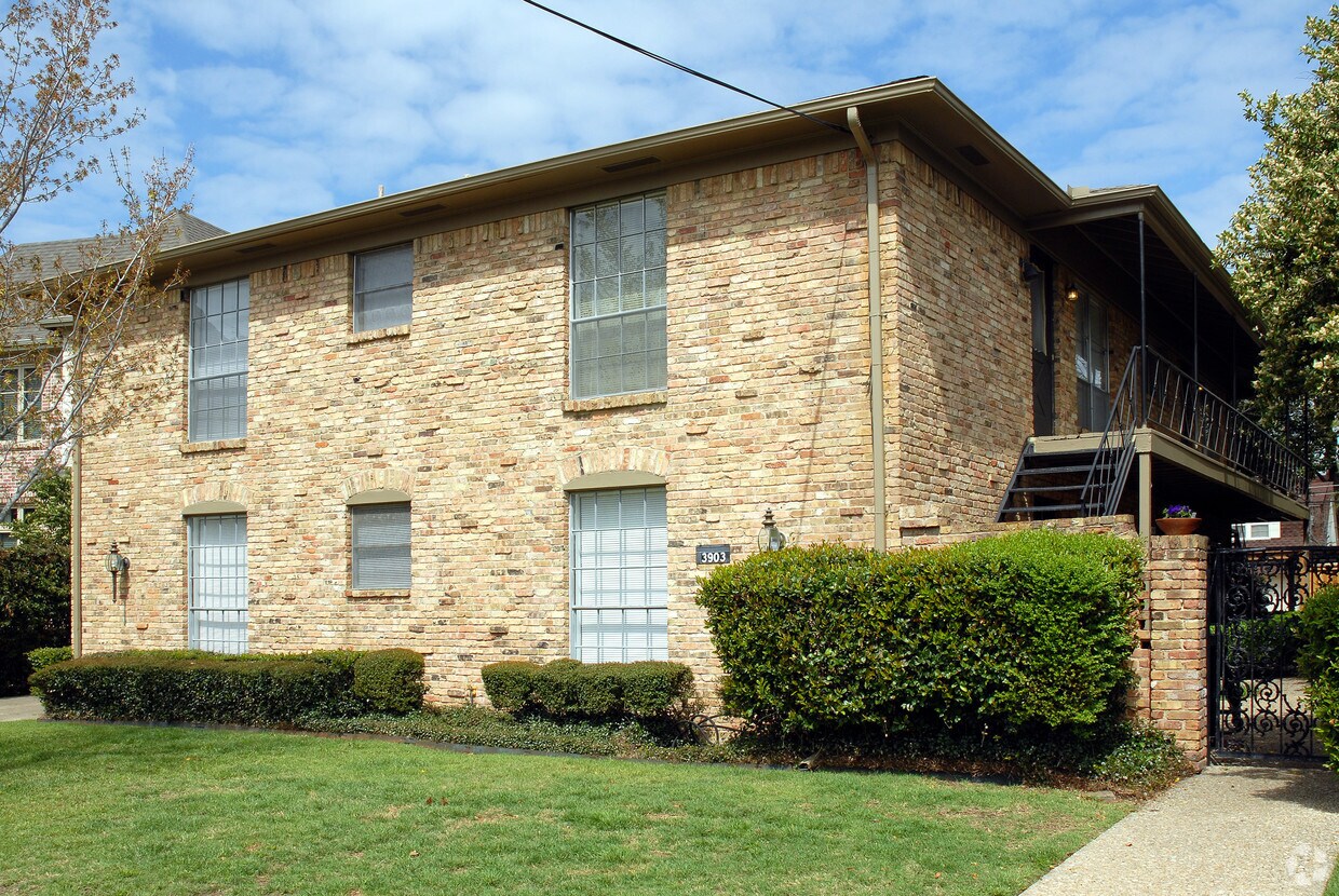 Primary Photo 3/17/2007 Richard Craig - 3901-3903 Hawthorne Ave