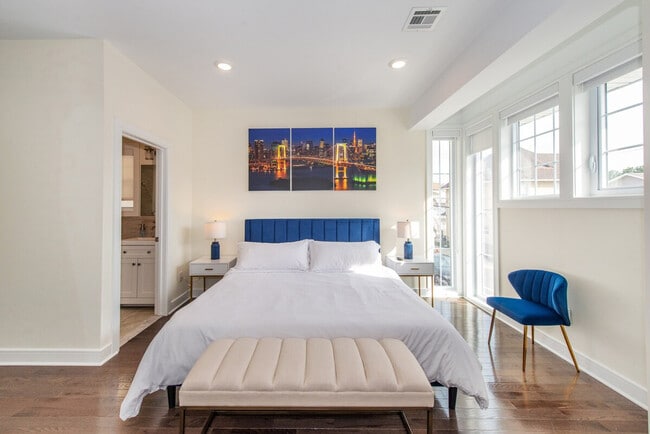 Building Photo - 1608 52nd St