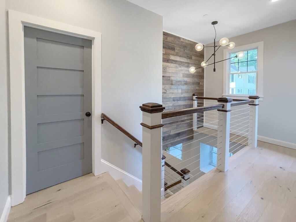 Foto principal - 375 Hyde Park Ave