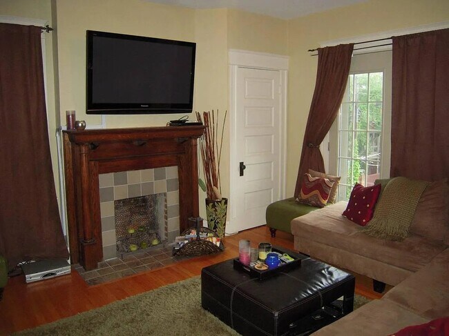 Foto del edificio - 3432 Monteith Ave