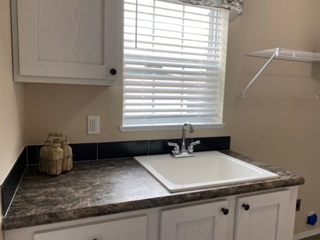 Foto del edificio - 1230 Liberty Ct