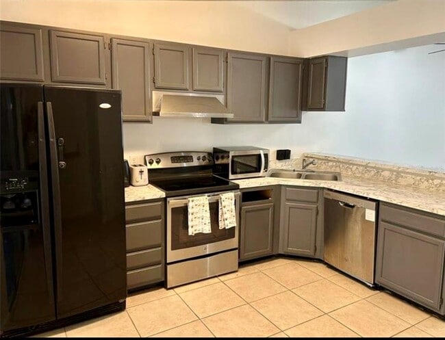 Foto del edificio - 5453 Lake Margaret Dr