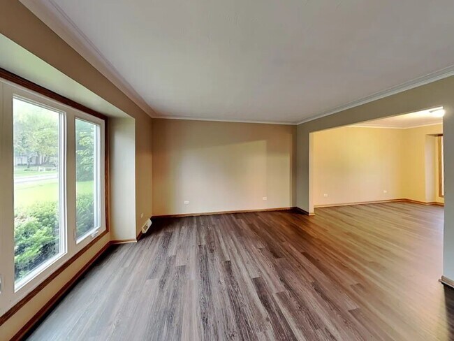 Foto del edificio - 718 Westshore Dr