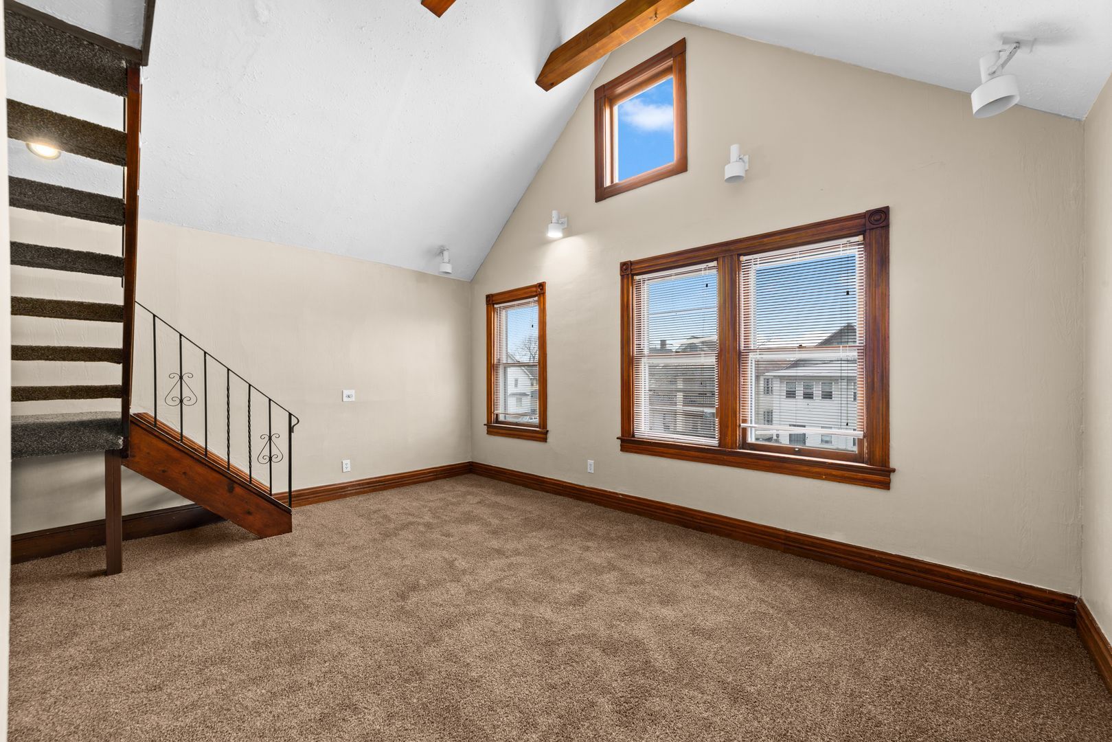 9811 Marietta Ave Cleveland, OH 44102 – photo 3