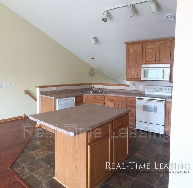 Building Photo - 15744 Fremont Way