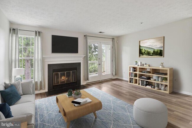 Foto del edificio - 4716 Dorsey Hall Dr