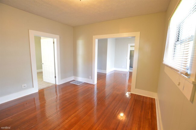 Foto del edificio - 3 br, 1 bath House - 3 Bedroom Near Butler