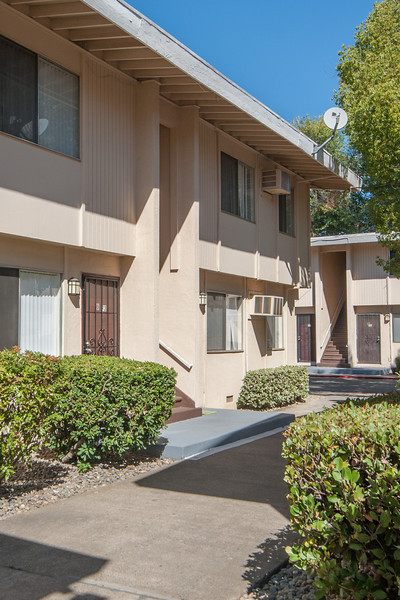 Building Photo - Spartan Oaks Apartments