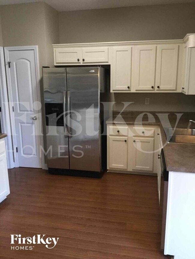 Foto del edificio - 1628 Needle Oak Dr