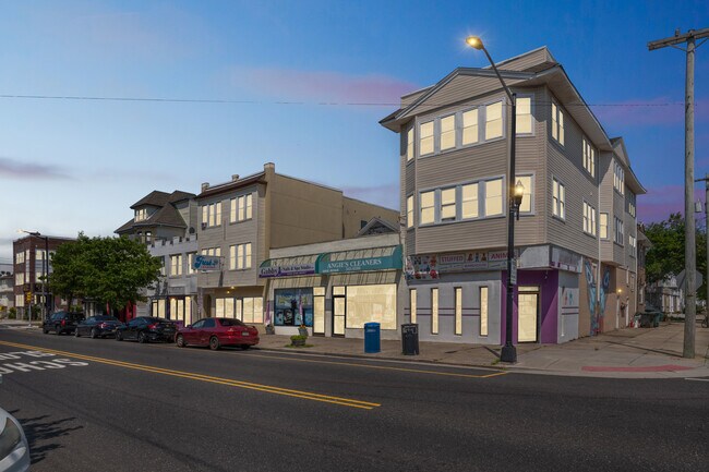 Foto del edificio - 4215 Ventnor Ave