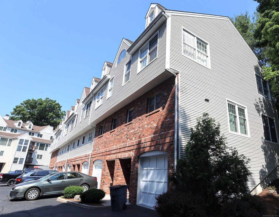 Primary Photo - 150 Prospect St