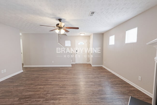Building Photo - 41 Arrowhead Dr