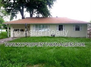 Building Photo - 9706 E 65th Terrace