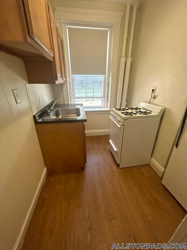 Primary Photo - 25 Walbridge St