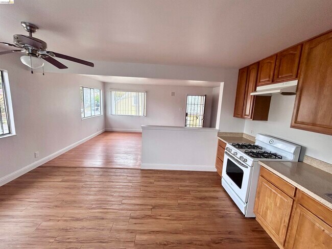 Foto del edificio - 3144 61st Ave