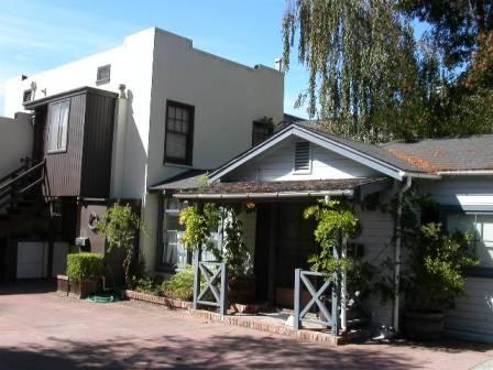 Foto del edificio - 812 Jefferson Ct