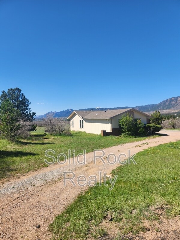 Foto del edificio - 18825 Spring Valley Rd