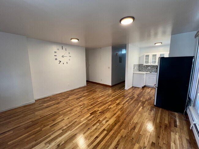 Foto del edificio - 140-11 169th St