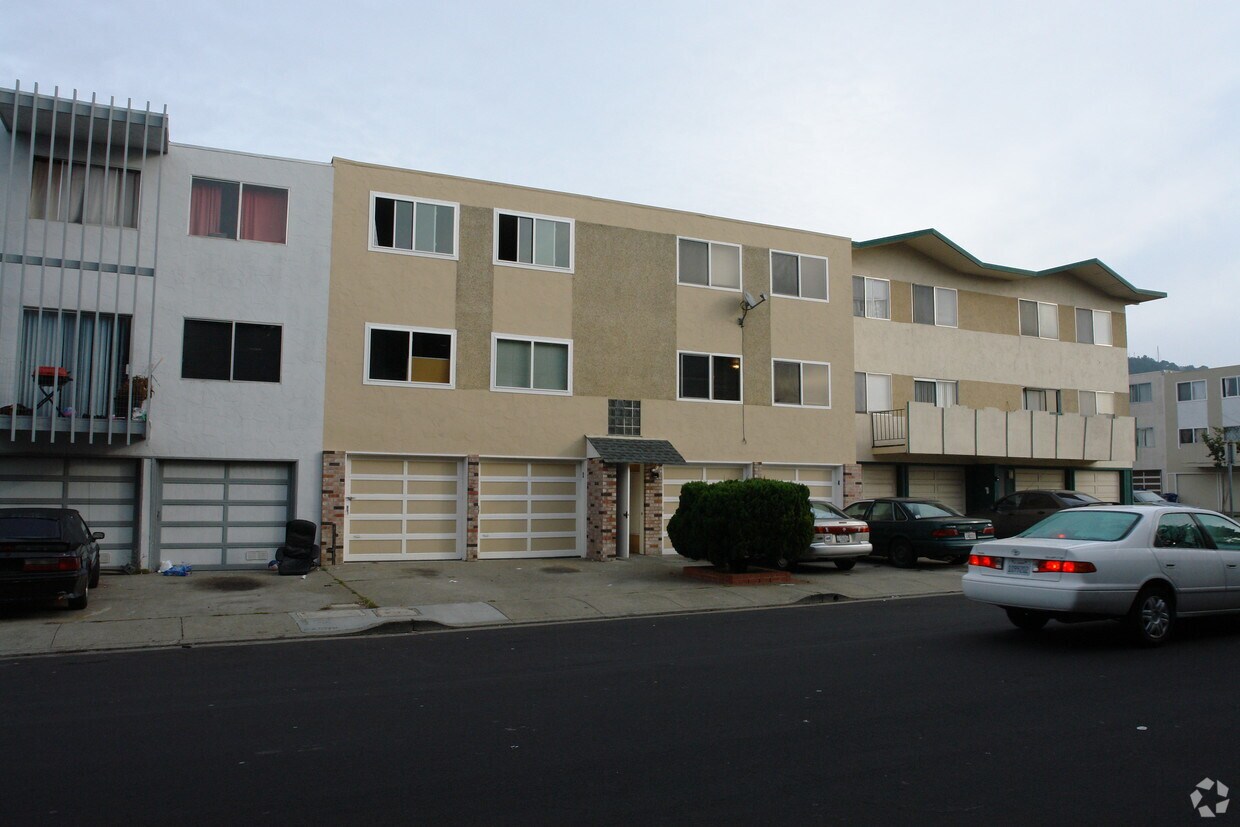Building Photo - 978 Nora Way