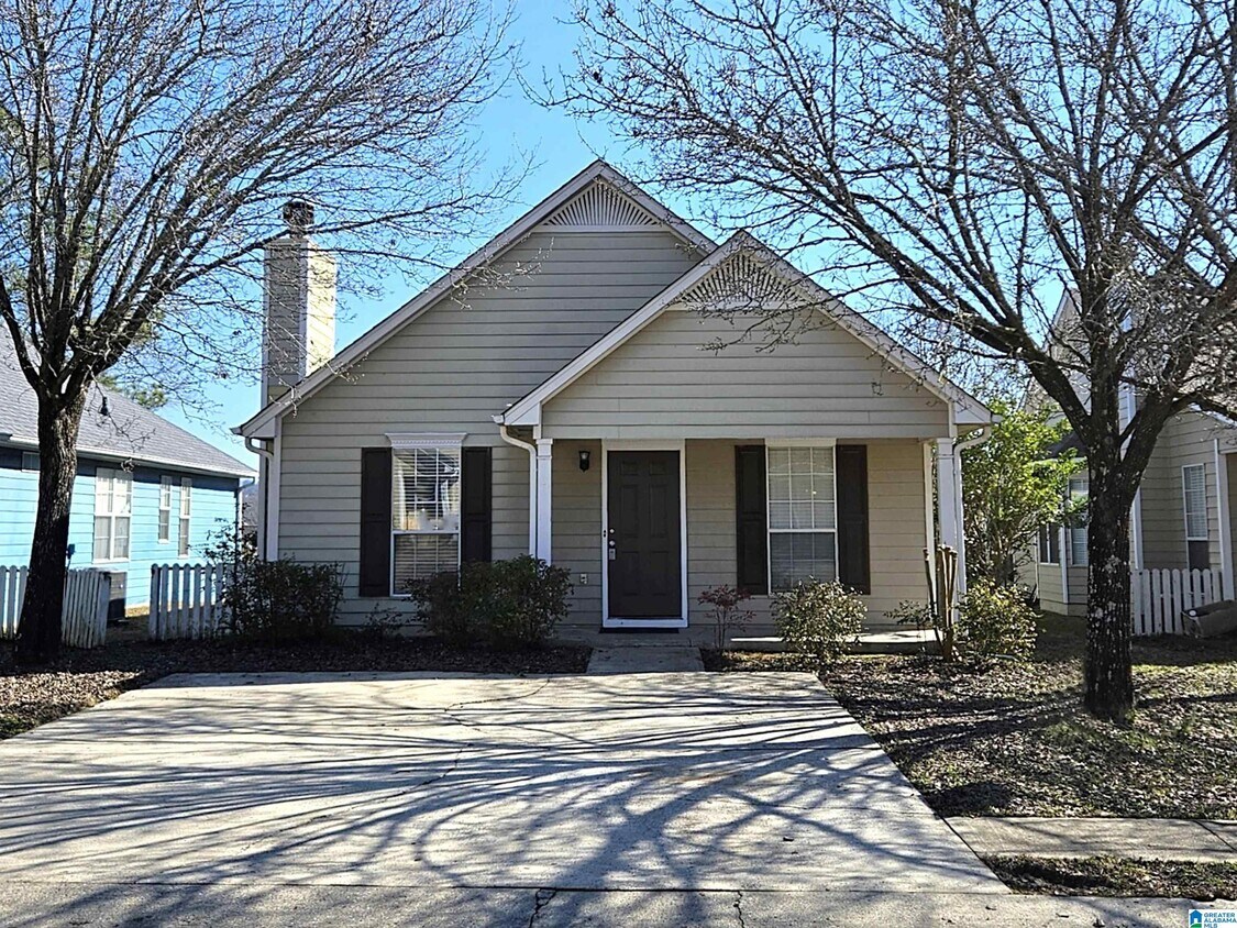 Primary Photo - 1009 Wyndham Ln