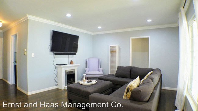 Foto del edificio - 3 br, 2 bath House - 15307 Studebaker Rd.