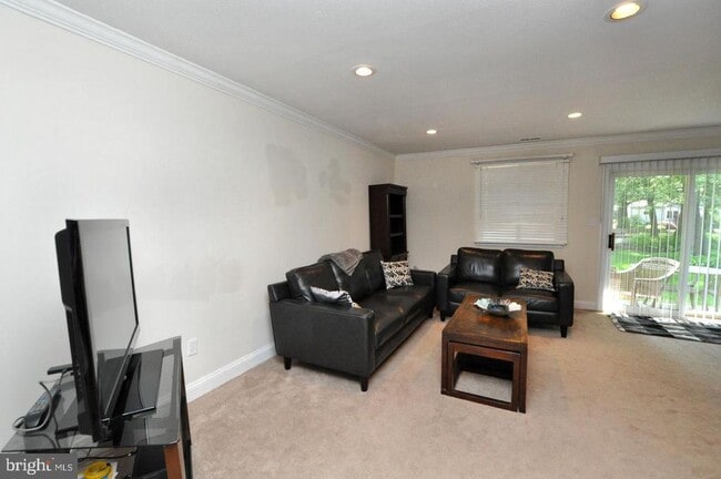 Building Photo - 306 Mulberry Cove