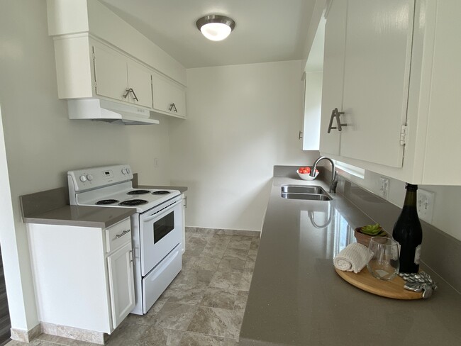 Kitchen - 21020 Wood Ave