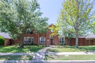 Building Photo - 11761 Waterford Ln
