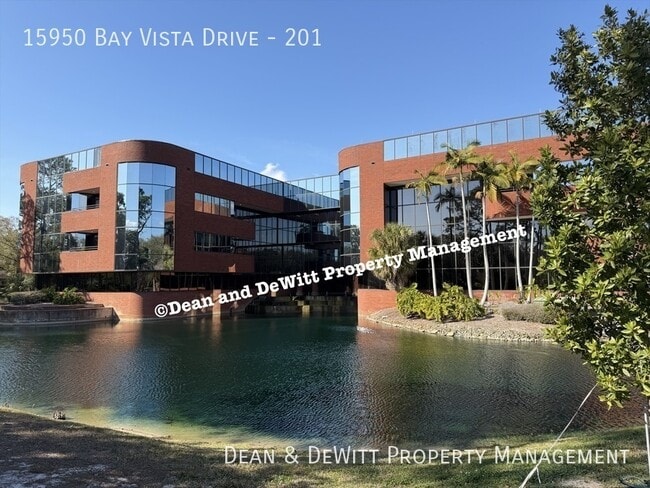 Building Photo - 2 Bed/2 Bath - Unit 201