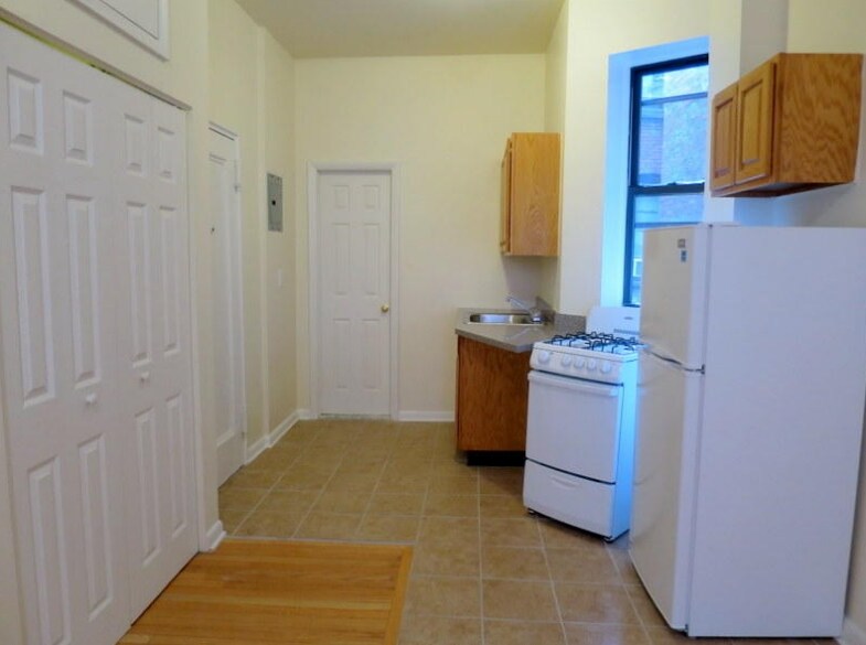 Foto del edificio - 441 E 74th St