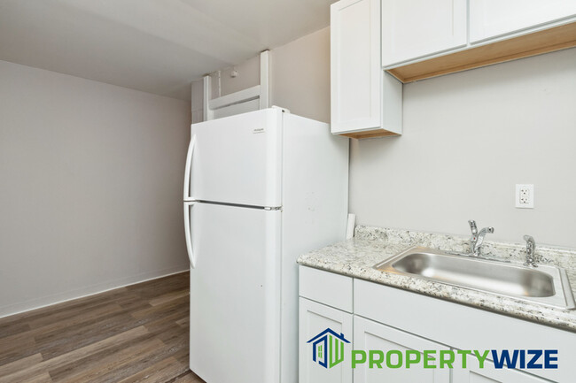 Building Photo - 517 Mosher St