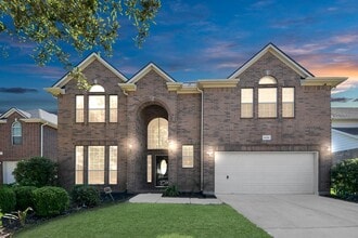 Building Photo - 9006 Sunny Brook Ln