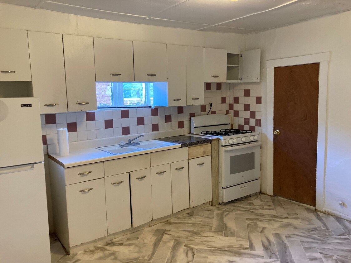 109 Eaton Ave, Socorro, NM 87801 House Rental in Socorro, NM