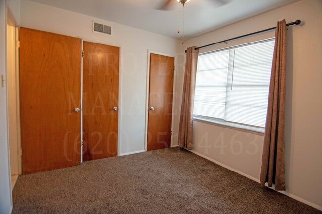 Building Photo - 2 Bedroom 1 Bath - all bills paid