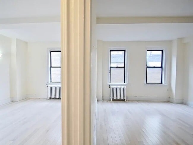 Building Photo - 639 W 173rd St