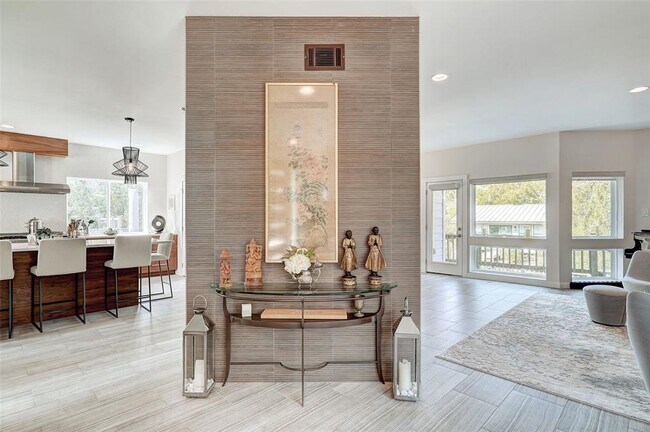 Foto del edificio - 6 Sugar Creek Dr